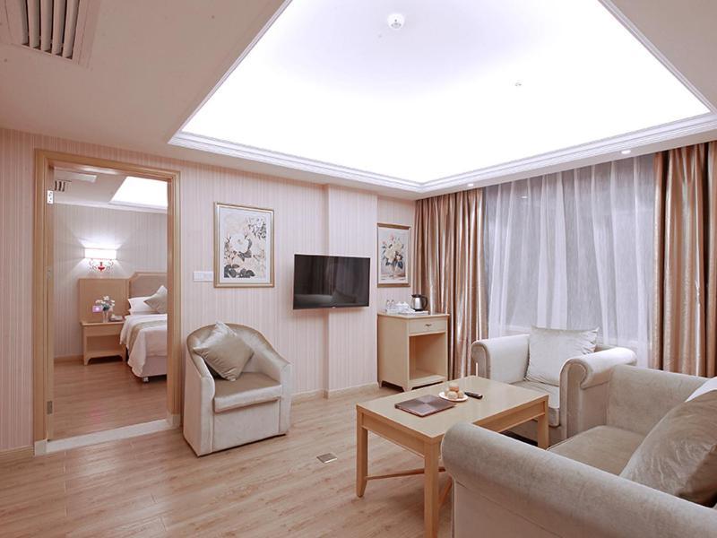 Vienna 3 Best Hotel Baise Zhongshan Road City Central ภายนอก รูปภาพ